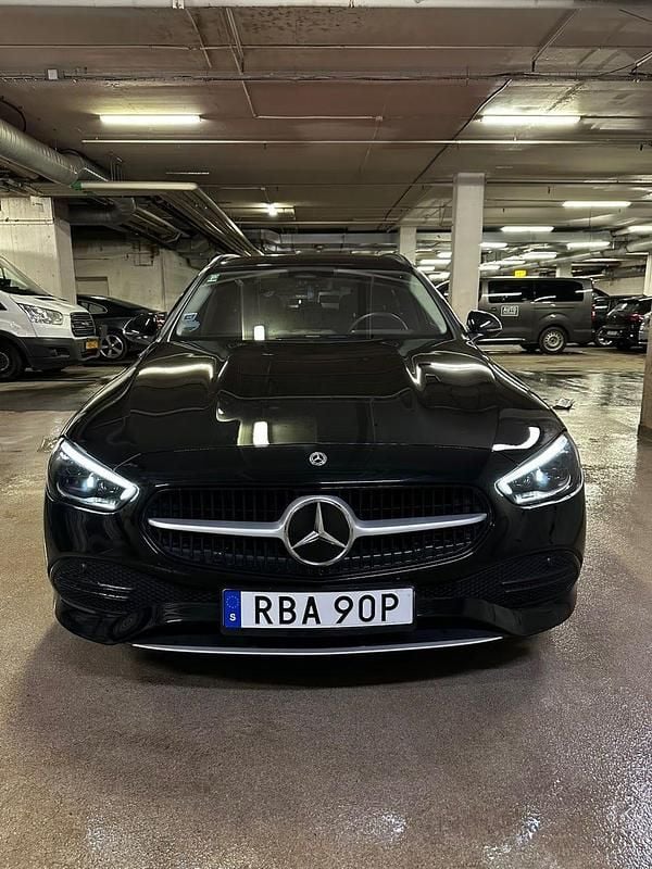 Begagnad Mercedes C200 Premium 163 HK (119 kW) 2023 Metallic Kombi