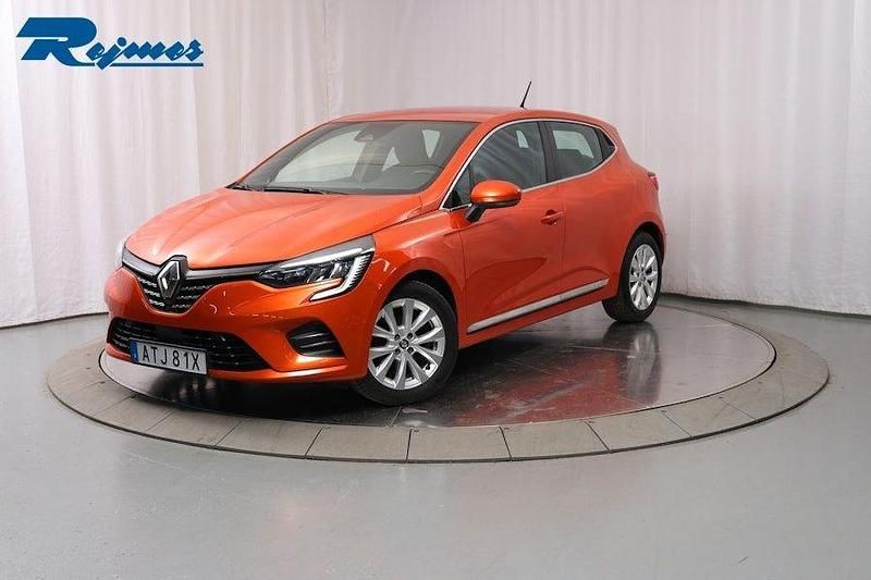 Orange Begagnad 2022 Renault Clio V Intens Halvkombi | 154 900 kr (Lite dyr) - Bild 1/4