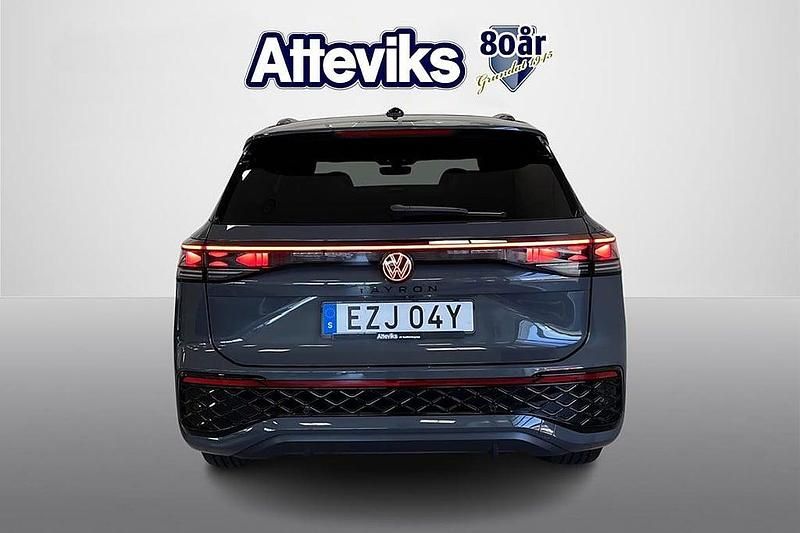 Begagnad VW Tayron R-line 193 HK (141 kW) 2025 Grå SUV