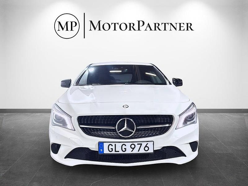 Begagnad Mercedes CLA200 Shooting Brake 156 HK (114 kW) 2016 Vit Kombi