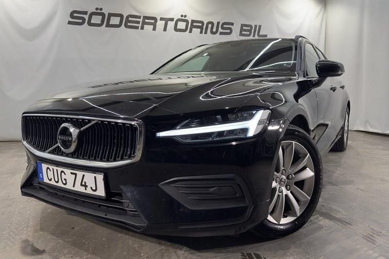 Begagnad Volvo V60 Momentum 150 HK (110 kW) 2020 Svart Kombi