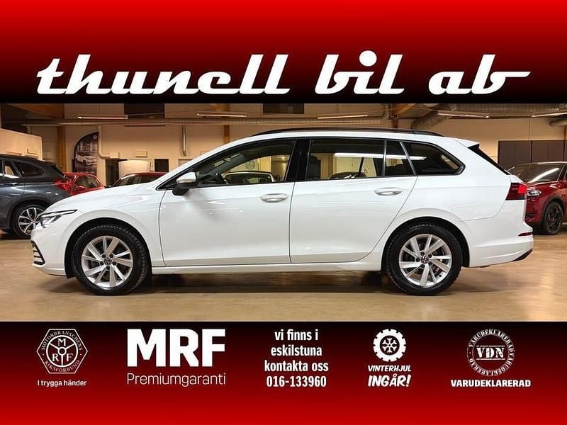Begagnad VW Golf VIII 150 HK (110 kW) 2023 Vit Kombi
