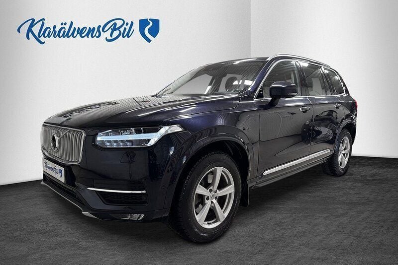 Mörkblå Begagnad 2016 Volvo XC90 Inscription SUV | 274 900 kr (Marknadspris) - Bild 1/4