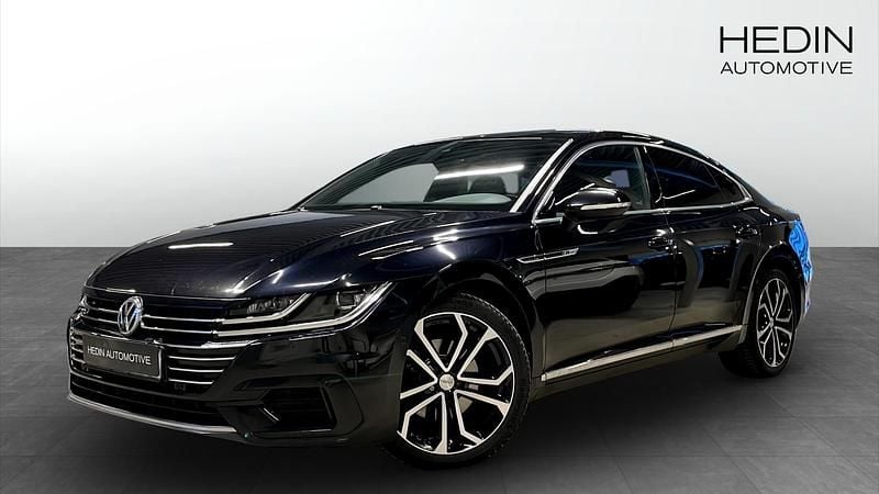 Begagnad 2018 VW Arteon Executive Halvkombi | 258 700 kr (Marknadspris) - Bild 1/4