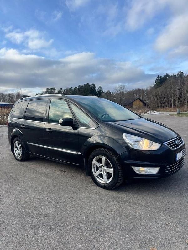 Begagnad Ford Galaxy Titanium 160 HK (117 kW) 2014 Svart Minibuss