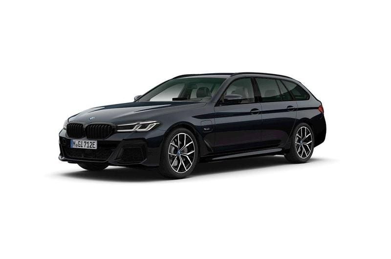 Svart Begagnad 2024 BMW 530e M Sport Kombi | 489 900 kr (Marknadspris) - Bild 1/1