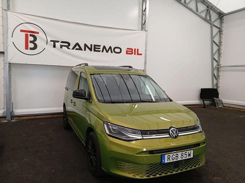 Begagnad VW Caddy Life 124 HK (91 kW) 2023 Grön Minibuss