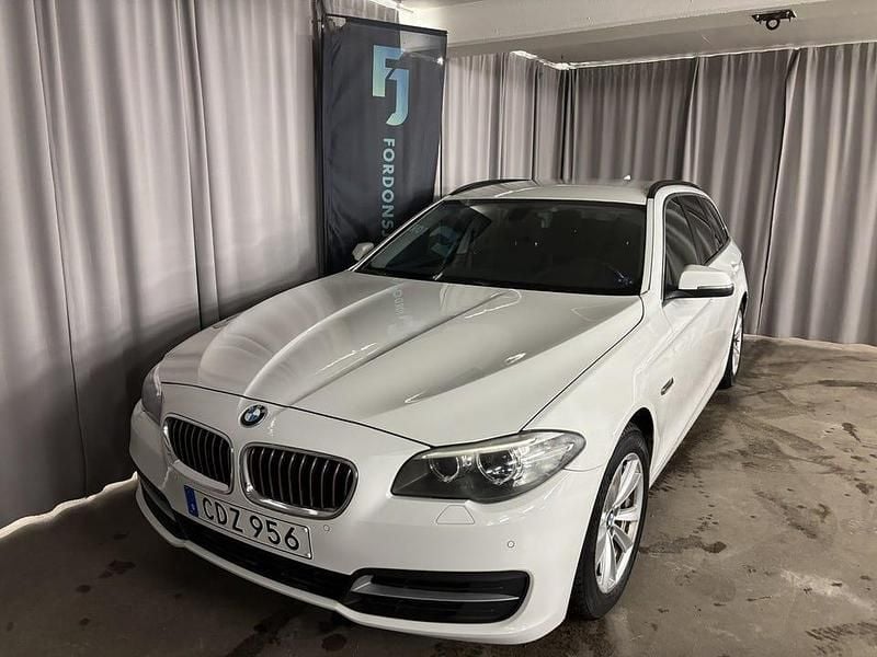 Begagnad BMW 520 184 HK (135 kW) 2014 Vit Kombi