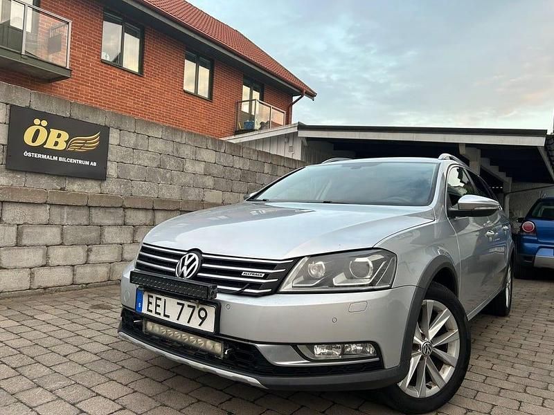 Begagnad VW Passat 177 HK (130 kW) 2015 Silver Kombi