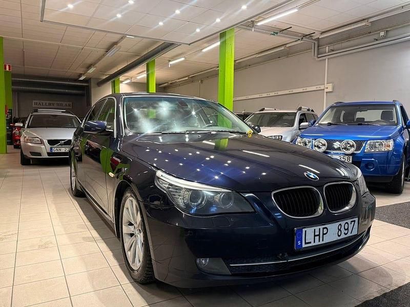 Begagnad BMW 520 170 HK (125 kW) 2008 Blå Sedan