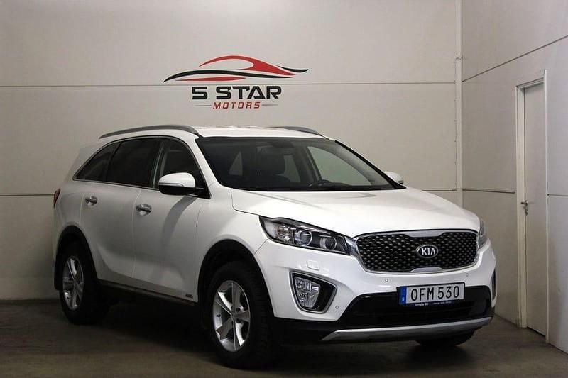 Vit Begagnad 2016 Kia Sorento SUV | 169 900 kr (Bra pris) - Bild 1/4