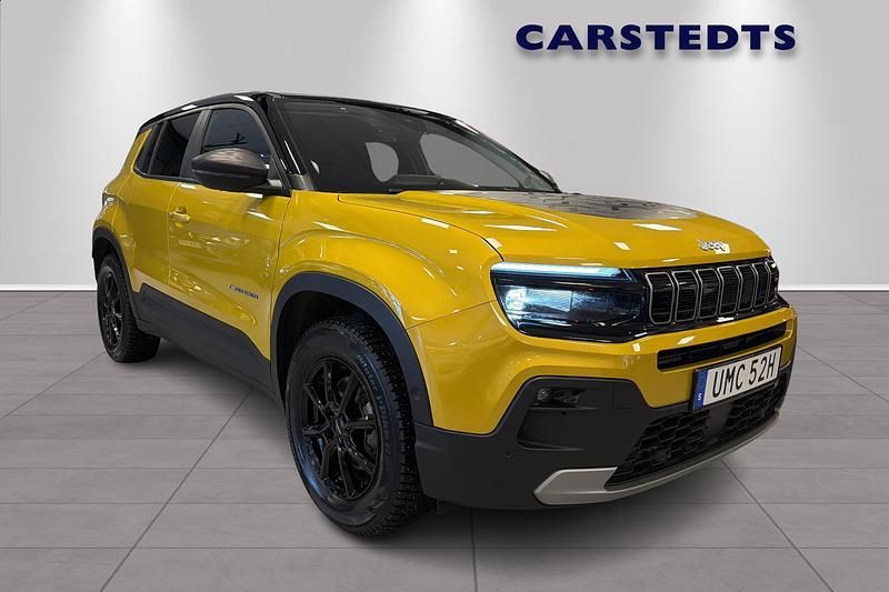Begagnad Jeep Avenger EV Summit 116 kW (158 HK) 2023 Gul SUV