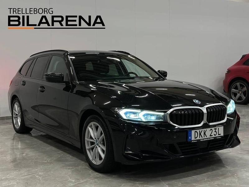 Begagnad BMW 330 292 HK (214 kW) 2023 Svart Kombi