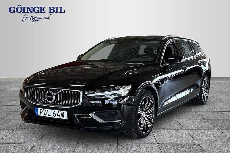 Svart Begagnad 2021 Volvo V60 Inscription Kombi | 319 000 kr (Marknadspris) - Bild 1/2