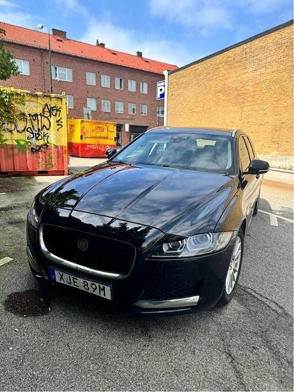 Svart Begagnad 2019 Jaguar XF Sportbrake Kombi | 195 000 kr (Superpris) - Bild 1/4
