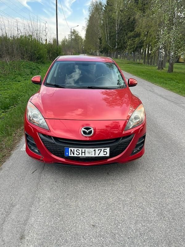 Begagnad 2010 Mazda 3 Inclusive Halvkombi | 45 000 kr (Marknadspris) - Bild 1/4