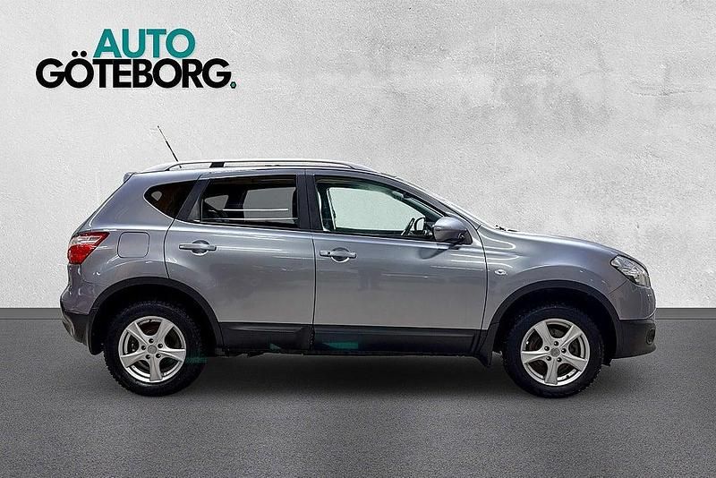 Begagnad Nissan Qashqai Tekna 141 HK (103 kW) 2010 Grå SUV
