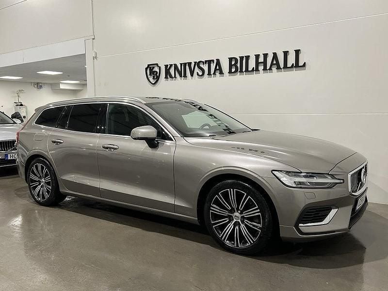 Begagnad Volvo V60 Inscription 340 HK (250 kW) 2021 Grå Kombi