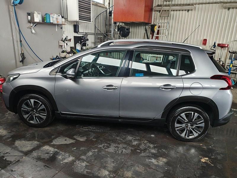 Okänd Begagnad 2016 Peugeot 2008 SUV | 68 800 kr (Lite dyr) - Bild 1/4