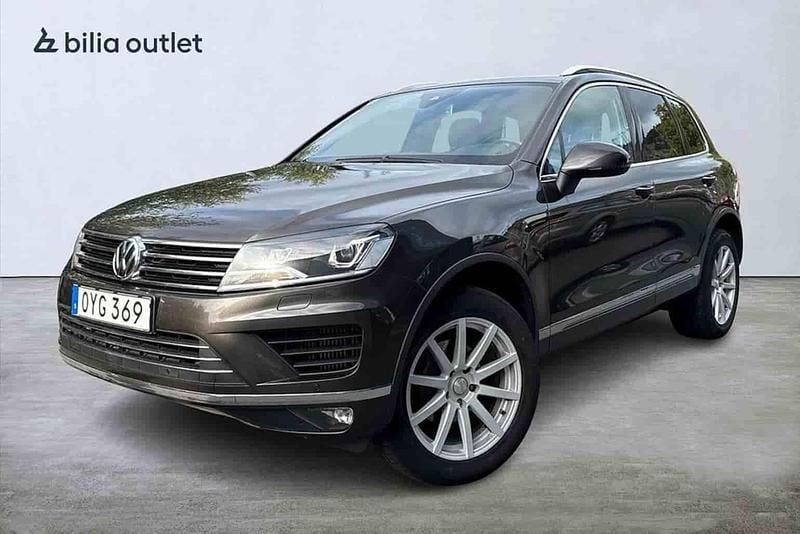 Brun Begagnad 2016 VW Touareg SUV | 184 900 kr (Marknadspris) - Bild 1/1