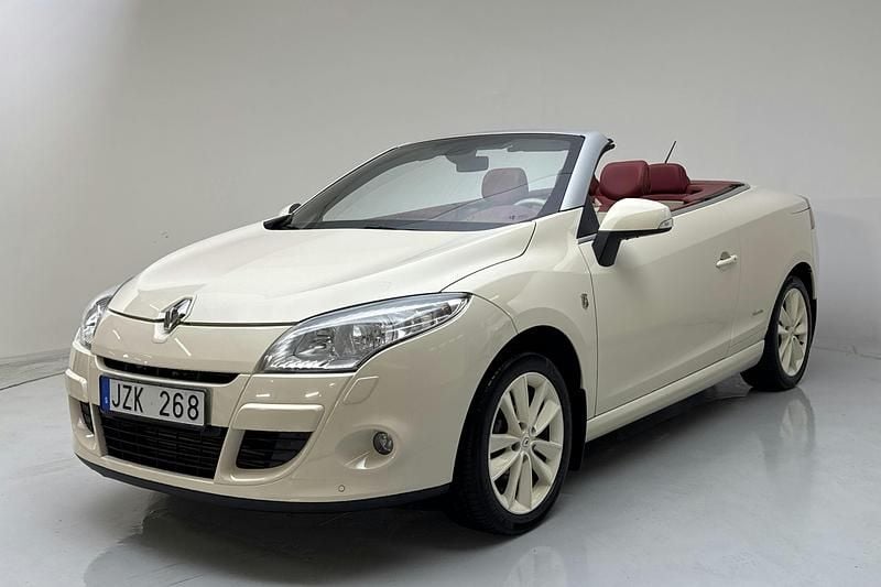 Vit Begagnad 2012 Renault Mégane III Floride Cab | 99 000 kr - Bild 1/4