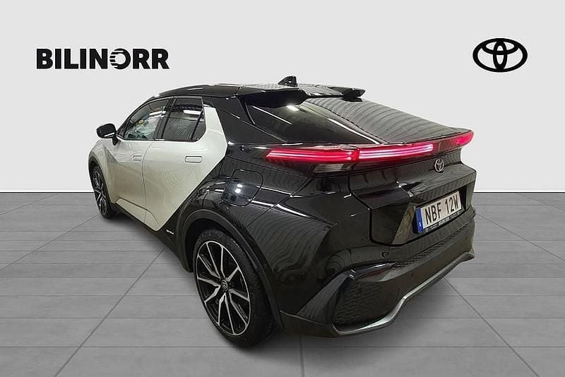 Begagnad Toyota C-HR Sport 200 HK (147 kW) 2023 Silver SUV