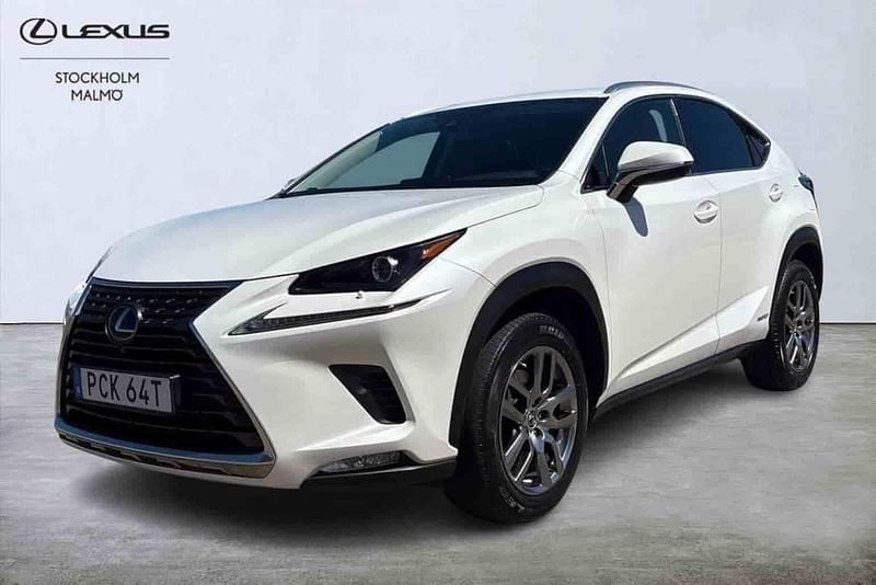 Vit Begagnad 2019 Lexus NX300h SUV | 309 000 kr - Bild 1/1