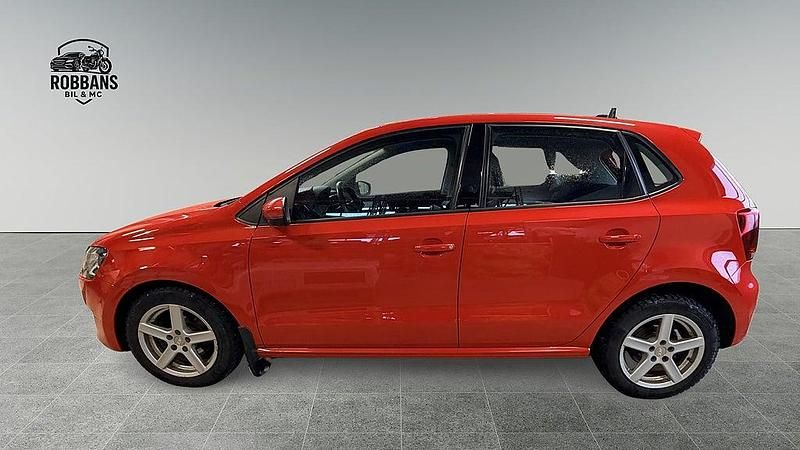 Begagnad VW Polo 91 HK (66 kW) 2012 Röd Halvkombi