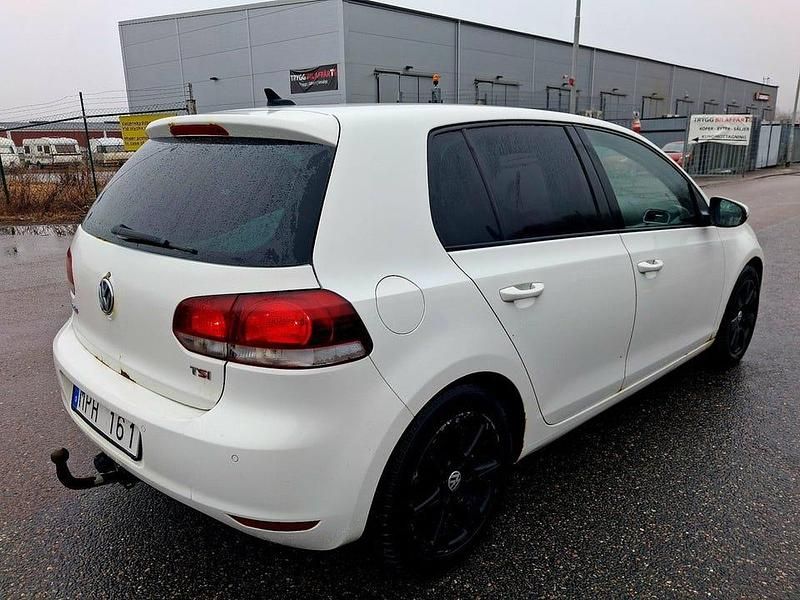 Begagnad VW Golf VI GT 160 HK (117 kW) 2011 Vit Halvkombi