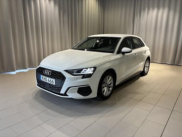 Ibisvit Begagnad 2023 Audi A3 Proline | 249 900 kr (Marknadspris) - Bild 1/4