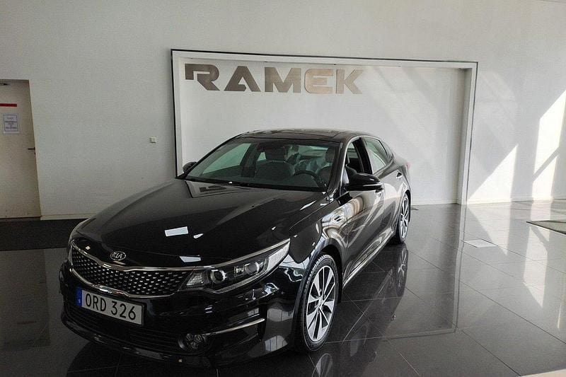 Svart Begagnad 2015 Kia Optima Launch Edition Sedan | 164 000 kr (Bra pris) - Bild 1/4