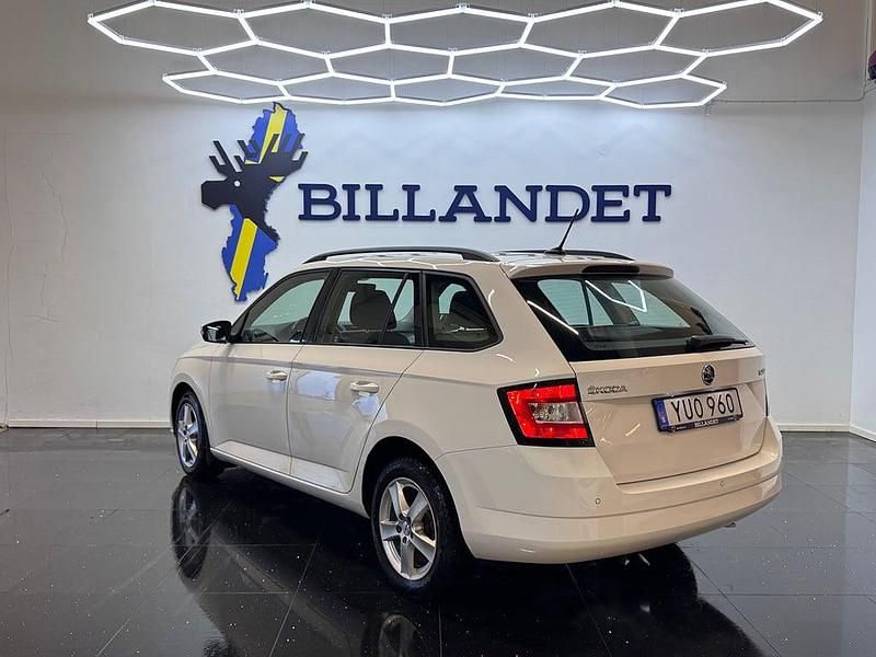 Begagnad Skoda Fabia Style 110 HK (80 kW) 2017 Vit Kombi