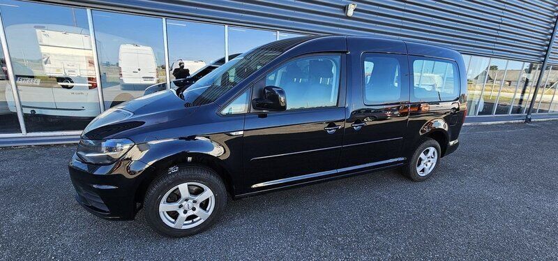 Svart Begagnad 2019 VW Caddy Maxi Minibuss | 169 000 kr (Lite dyr) - Bild 1/4