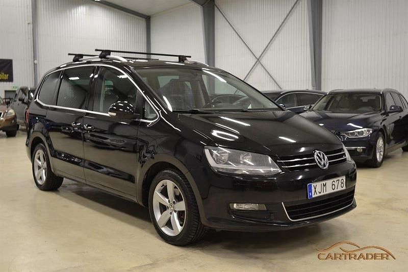 Begagnad VW Sharan 150 HK (110 kW) 2011 Svart Minibuss