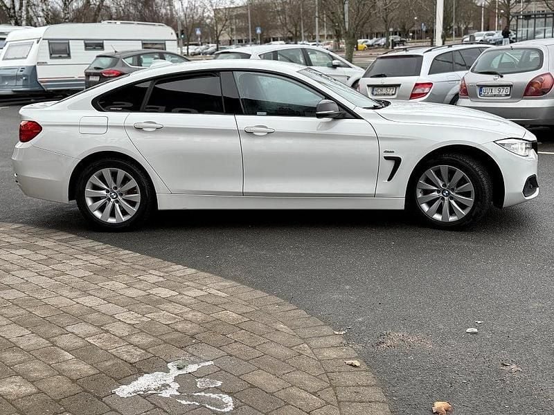 Begagnad BMW 420 Sport Line 190 HK (139 kW) 2016 Vit Sportkupé