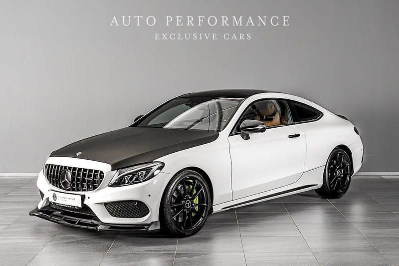 Vit Begagnad 2018 Mercedes C43 AMG AMG Sportkupé | 379 900 kr (Bra pris) - Bild 1/4
