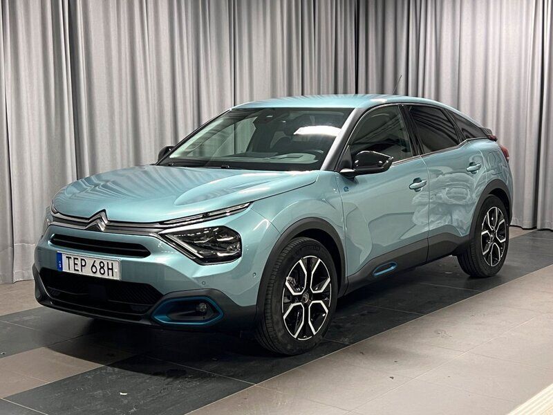 Blå Begagnad 2022 Citroën e-C4 Shine Halvkombi | 204 800 kr (Bra pris) - Bild 1/4