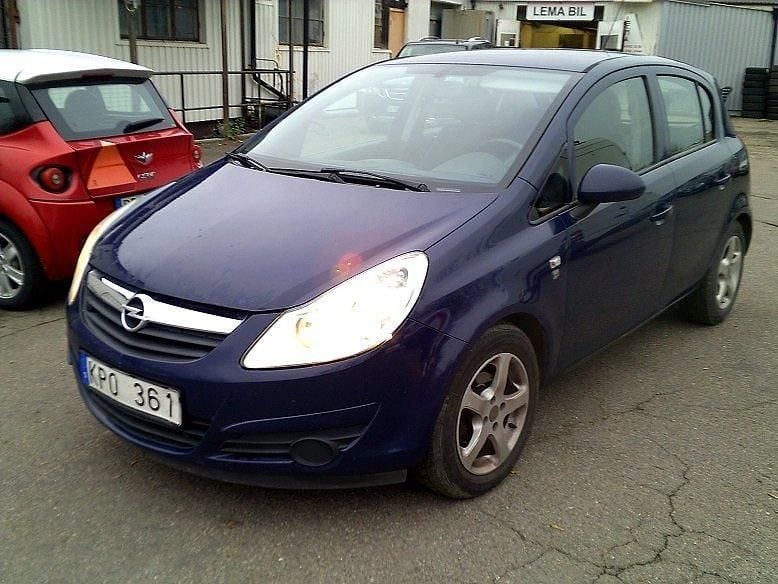 Blå Begagnad 2010 Opel Corsa Halvkombi | 36 500 kr (Bra pris) - Bild 1/2