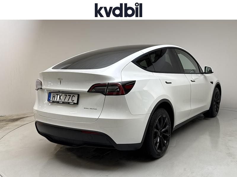 Begagnad Tesla Model Y Long Range AWD 378 kW (514 HK) 2023 Vit SUV