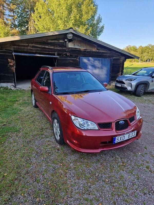 Röd Begagnad 2007 Subaru Impreza Kombi | 40 000 kr (Marknadspris) - Bild 1/3