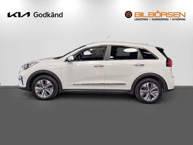 Begagnad Kia e-Niro Advance 150 kW (204 HK) 2022 Vit SUV
