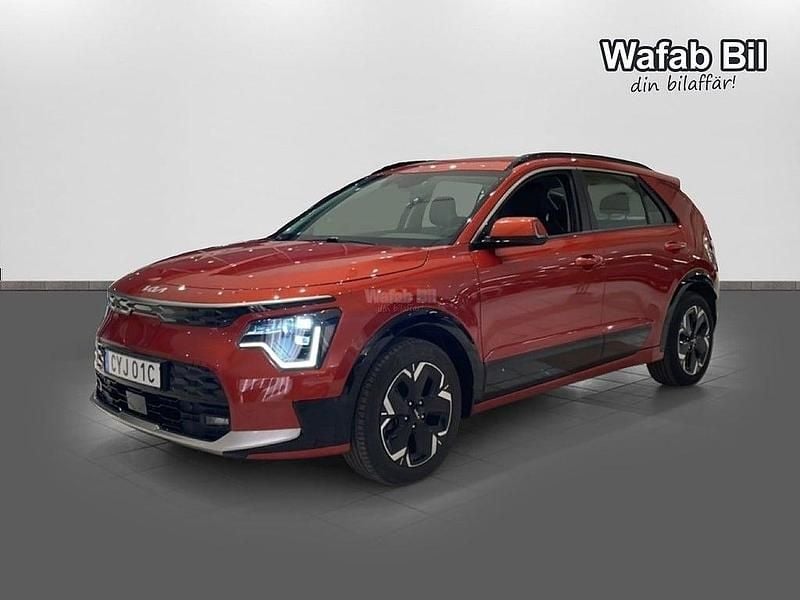Begagnad Kia Niro 2023 Orange SUV
