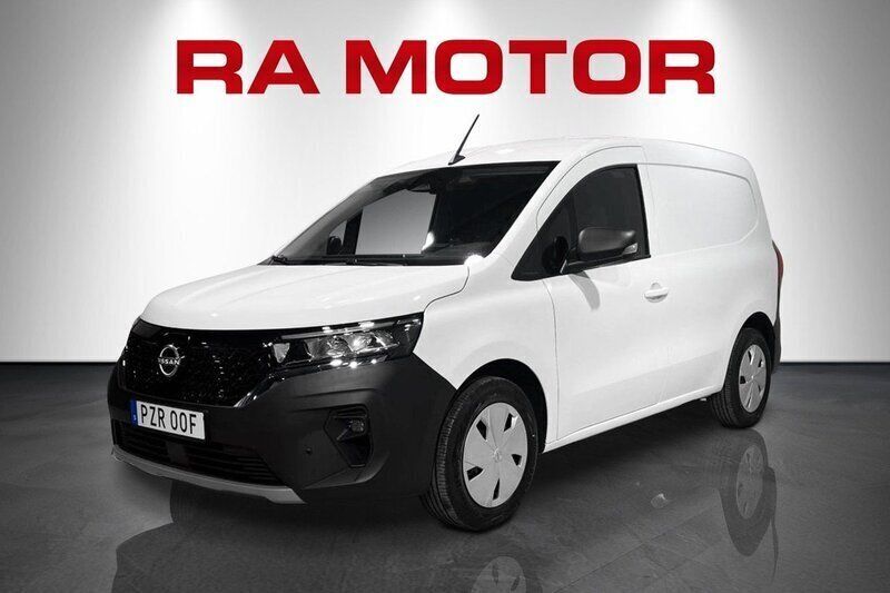 Vit Begagnad 2023 Nissan Townstar N-Connecta Minibuss | 349 900 kr (Dyr) - Bild 1/3