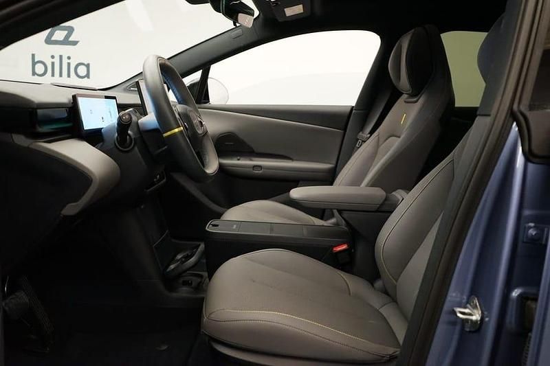 Begagnad Lynk & Co 02 202 kW (275 HK) 2024 Blå SUV