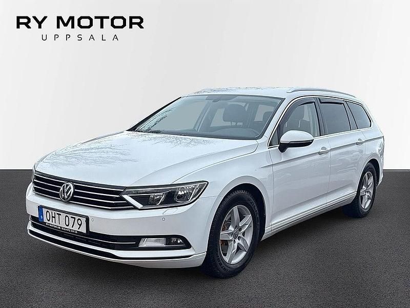 Vit Begagnad 2016 VW Passat Kombi | 119 500 kr (Bra pris) - Bild 1/4