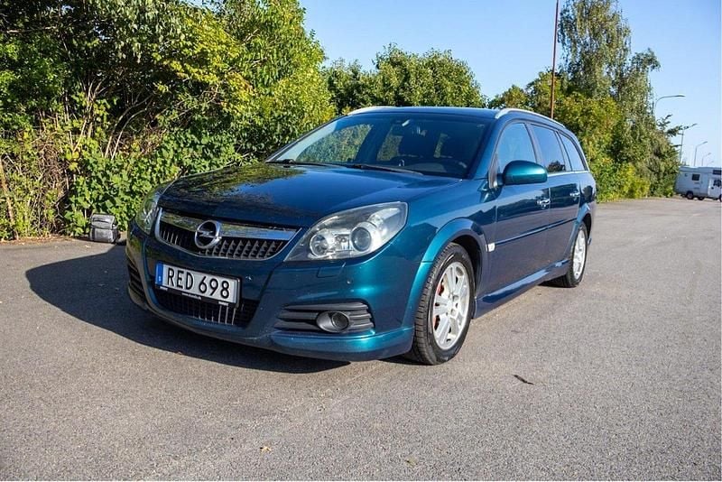 Blå Begagnad 2008 Opel Vectra Kombi | 29 900 kr - Bild 1/4