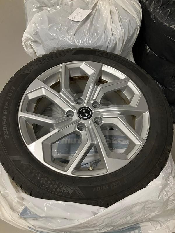 Begagnad MG Marvel R 132 kW (180 HK) 2022 Pebble black SUV