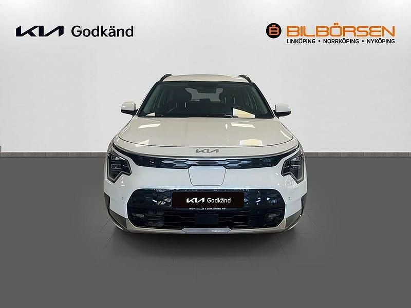Begagnad Kia e-Niro 150 kW (204 HK) 2022 Vit SUV