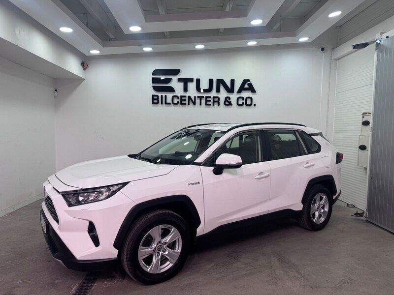 Vit Begagnad 2020 Toyota RAV4 Hybrid Active SUV | 229 900 kr (Bra pris) - Bild 1/4