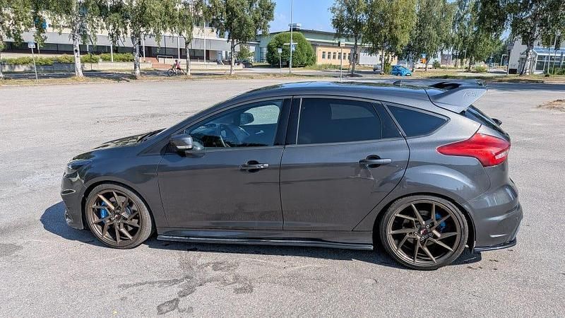 Begagnad Ford Focus RS 350 HK (257 kW) 2016